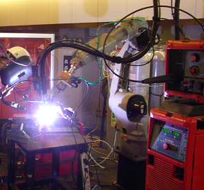 Robot welding tracking system